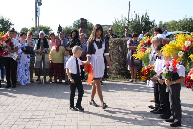 Первый звонок для первоклассников
