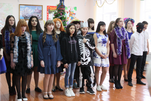 Лейся, песня!